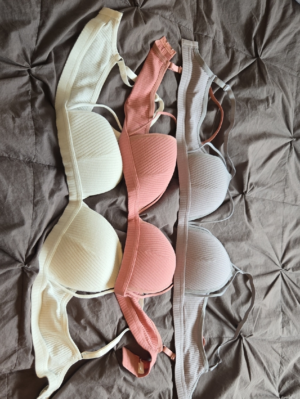 SHEIN Ribbed Three-Pack T-Shirt Bras in Ivory, Dusty Rose & Light Gray